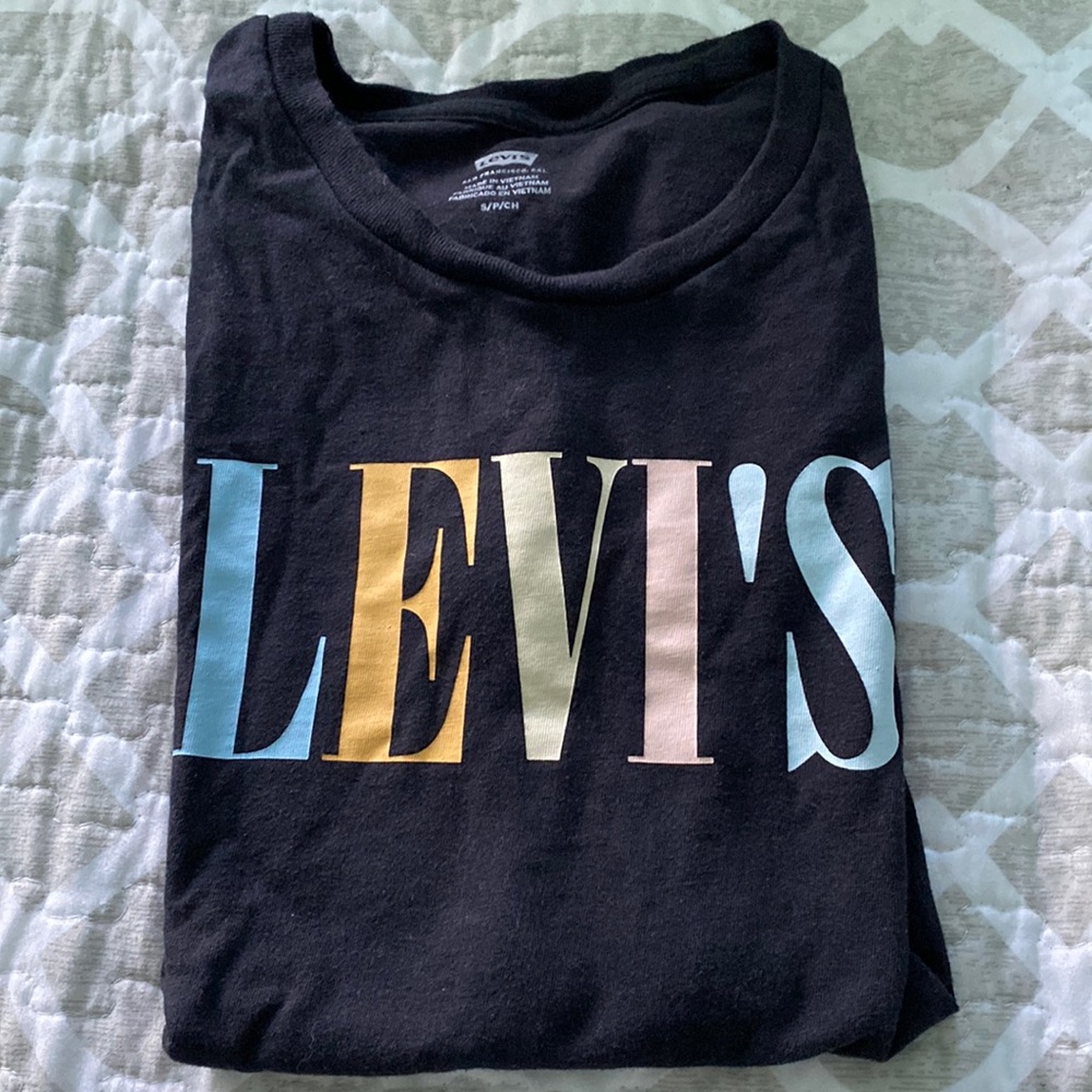 Levis tshirt